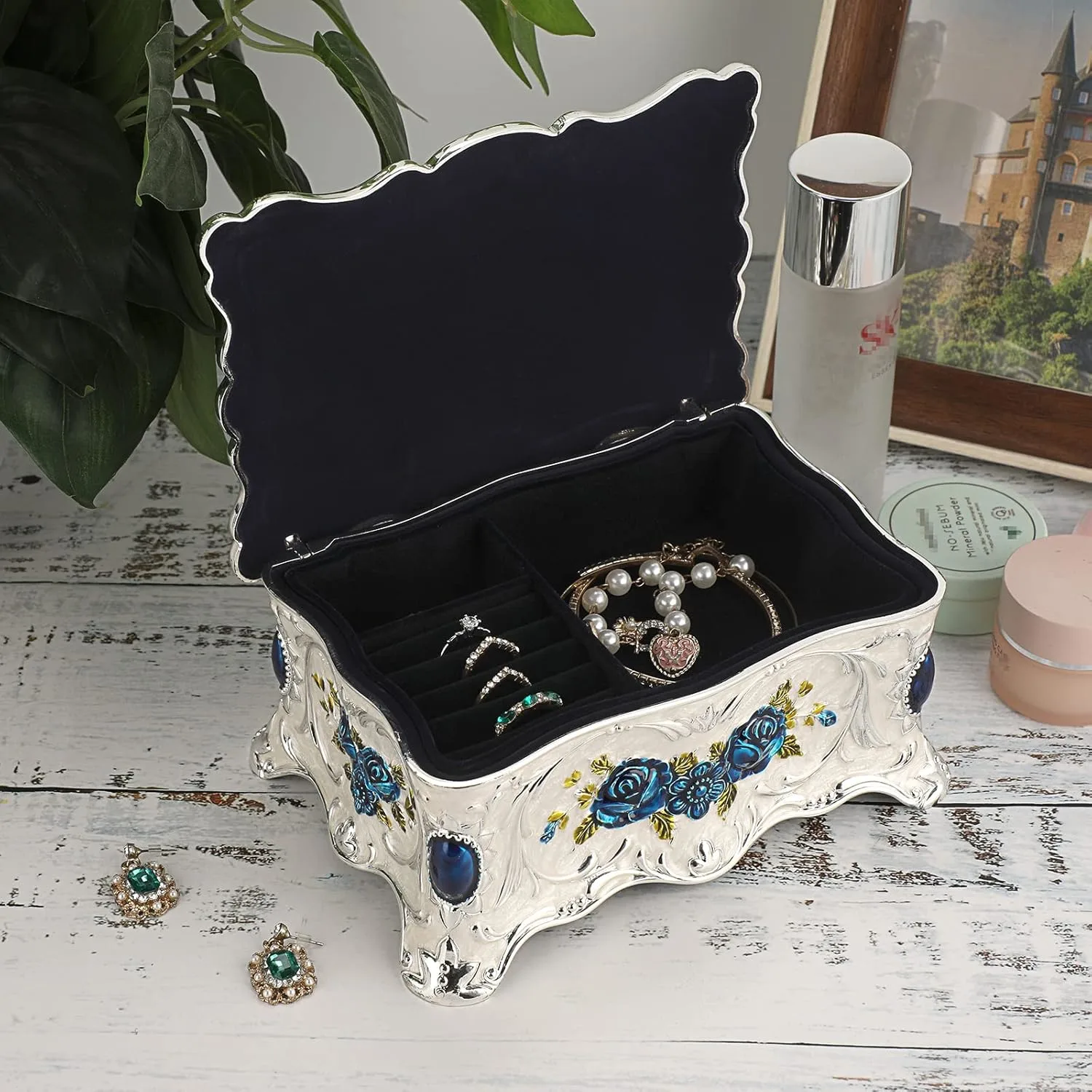 vintage jewelry box metal 3
