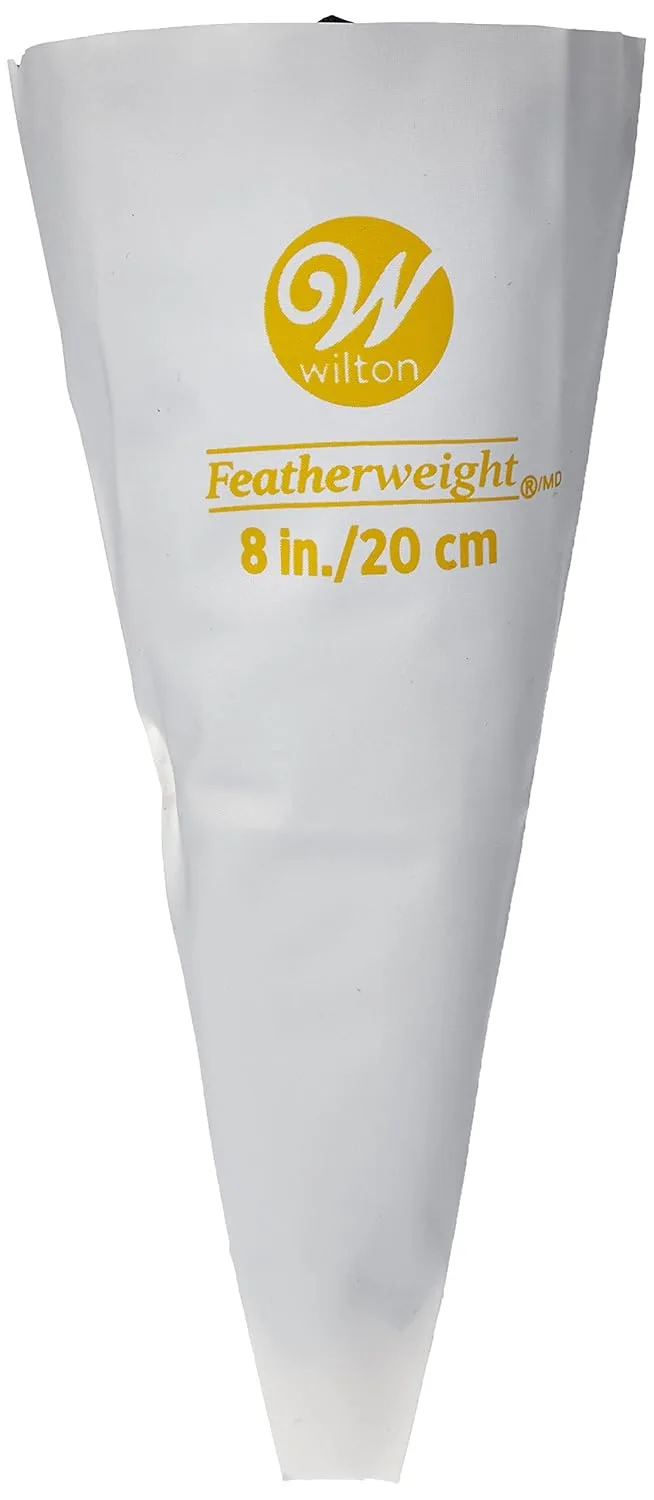 wilton featherweight decorating bag 1