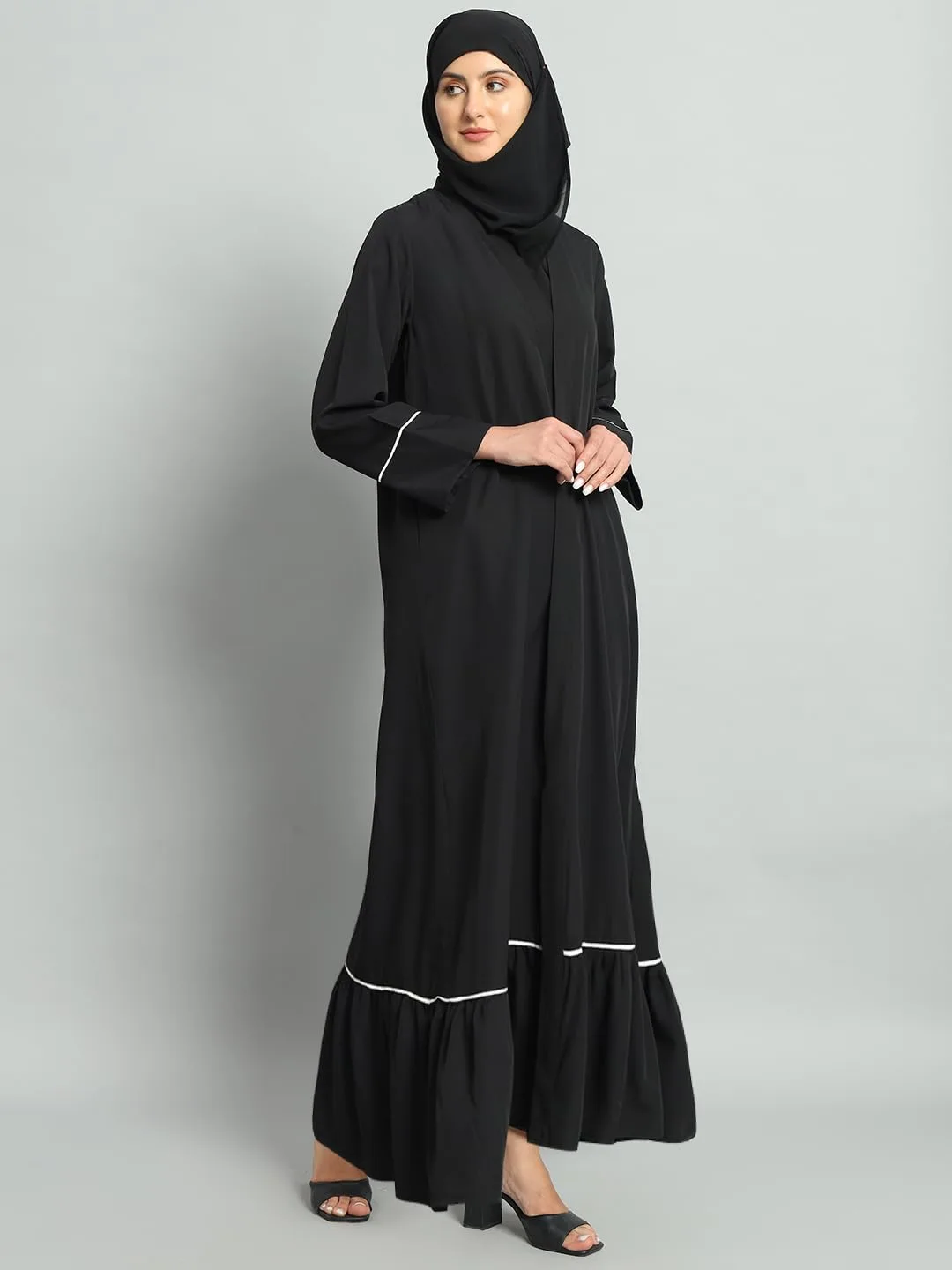 women abaya hijab 1