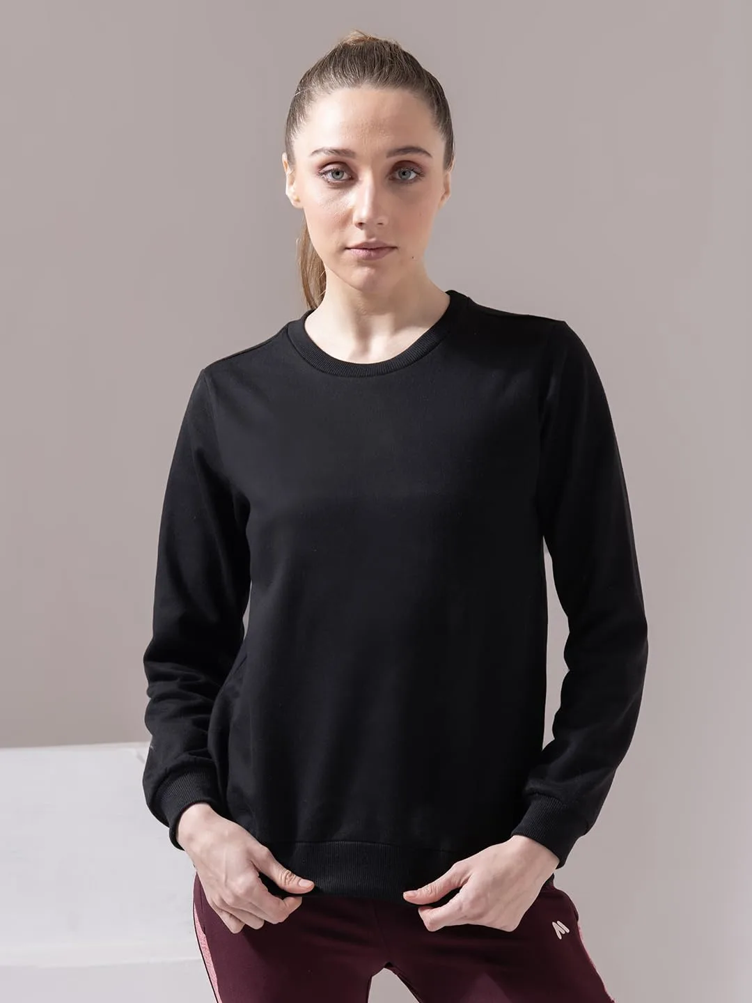 womens round neck sweatshirt 4