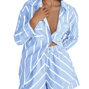 womens striped outfit 1