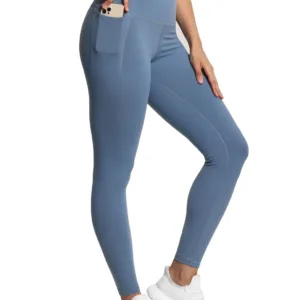 yoga pants pockets 1