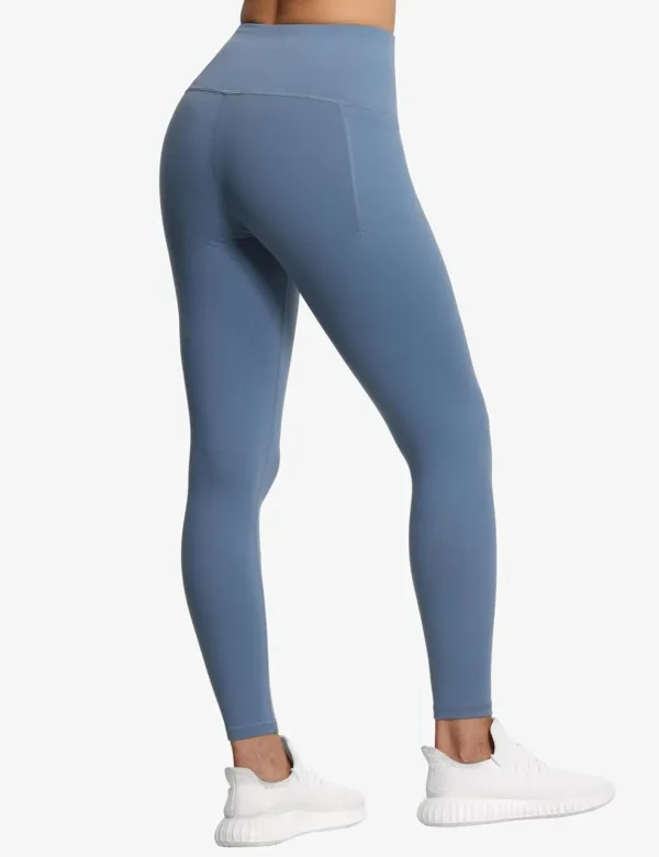 yoga pants pockets 3