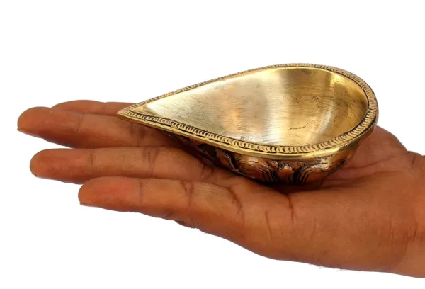 brass aarti diya 7