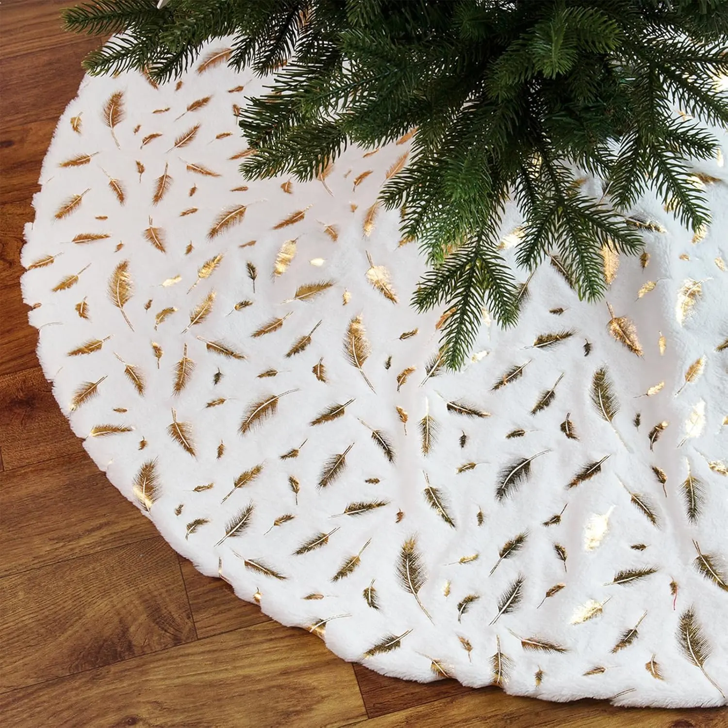 christmas tree skirt gold 1