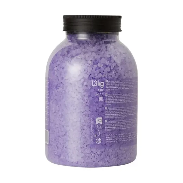 This is a 1.3 kg bag of Corine de Farme bath sea salt formulated with a neutral pH and infused with lavender for a relaxing bath experience.