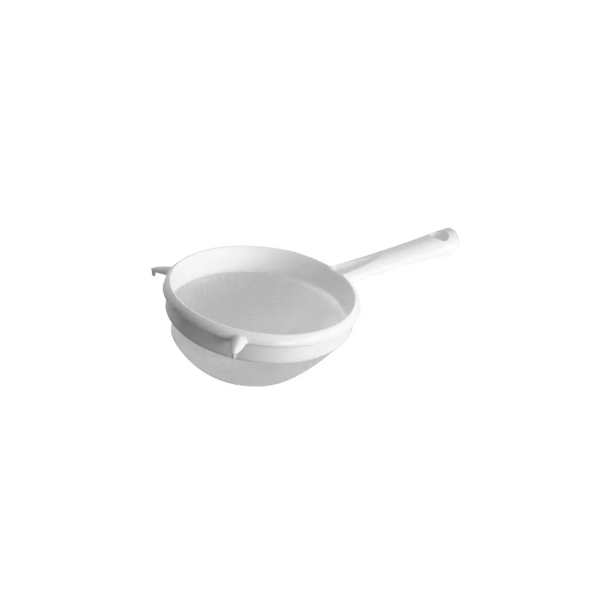 A Fackelmann Arcad 17cm white and silver sieve is shown, highlighting its simple and comfortable design for everyday kitchen use.