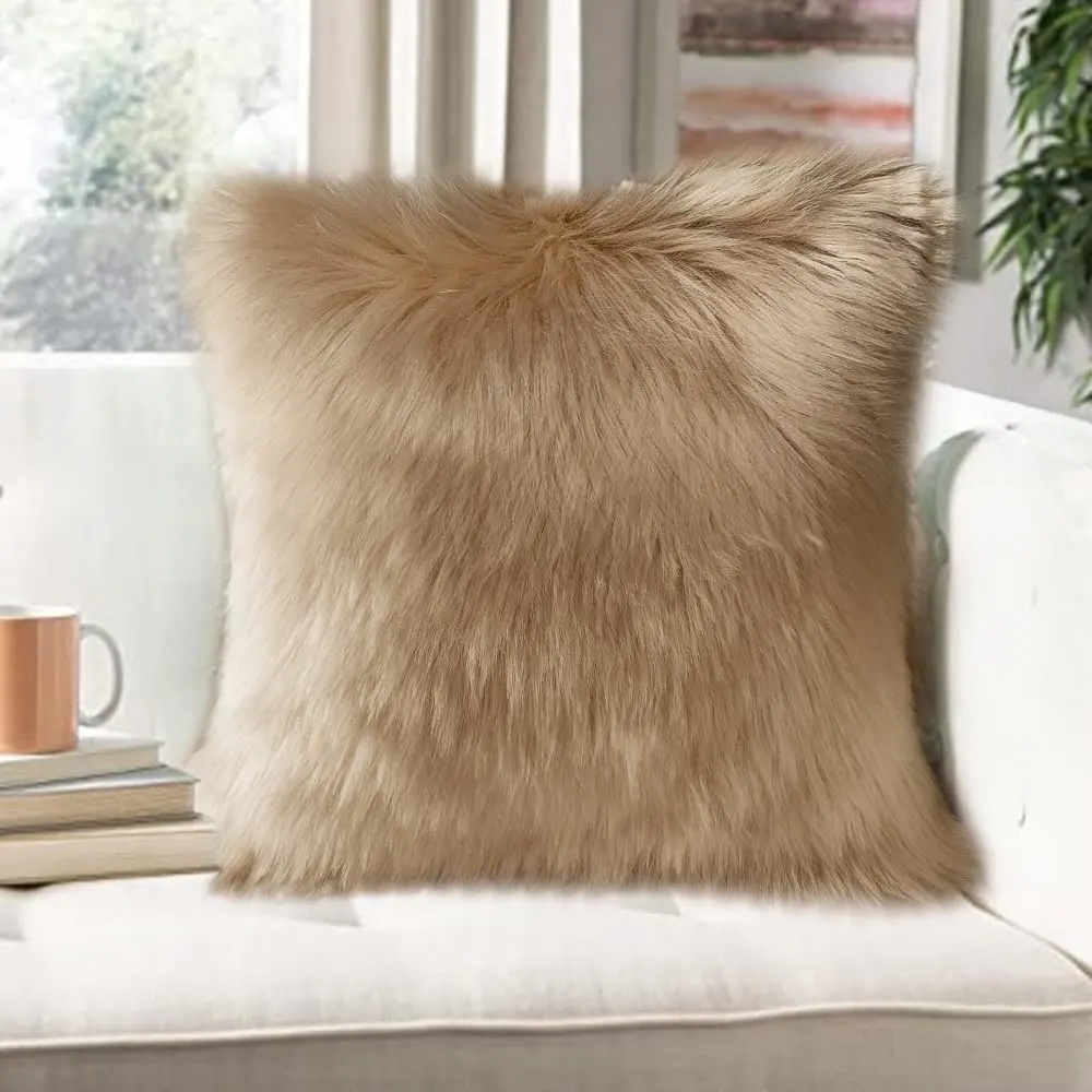 faux fur pillow 1