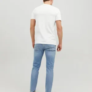A comfortable and breathable JACK & JONES organic cotton basic O-neck t-shirt for men, perfect for everyday wear.