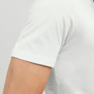 A comfortable and breathable JACK & JONES organic cotton basic O-neck t-shirt for men, perfect for everyday wear.