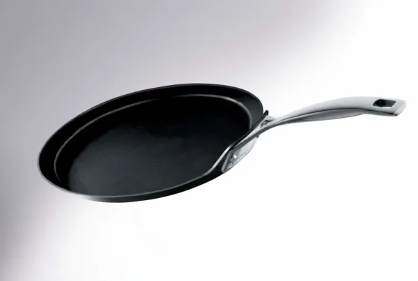 le creuset crepe pan 2
