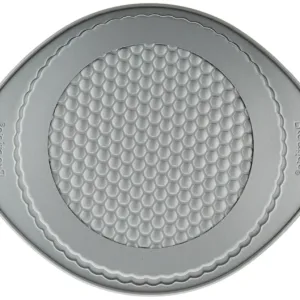 This 9 inch non stick flan tin with a honeycomb base ensures even baking and easy release, thanks to its premium non-stick coating, and it's freezer-to-oven safe for added convenience.