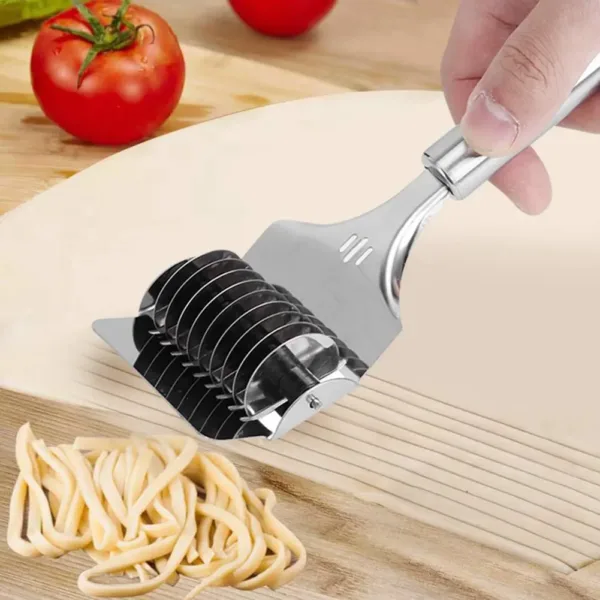 This stainless steel noodle cutter with an ergonomic handle and hook is designed for easy cutting of noodles and vegetables in the kitchen.