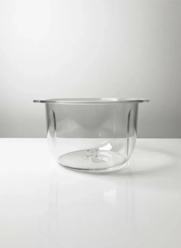 This is a one-touch food chopper with stainless steel blades and a transparent bowl, ideal for quickly chopping vegetables, mincing meat, and blending sauces.