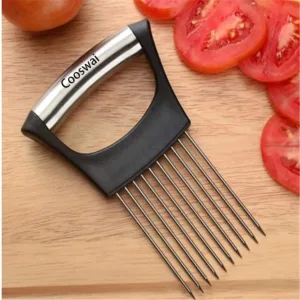 This stainless steel onion holder helps slice vegetables and meat evenly, keeping hands safe from cuts, and is easy to clean.