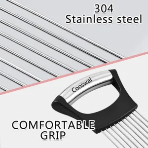 This stainless steel onion holder helps slice vegetables and meat evenly, keeping hands safe from cuts, and is easy to clean.