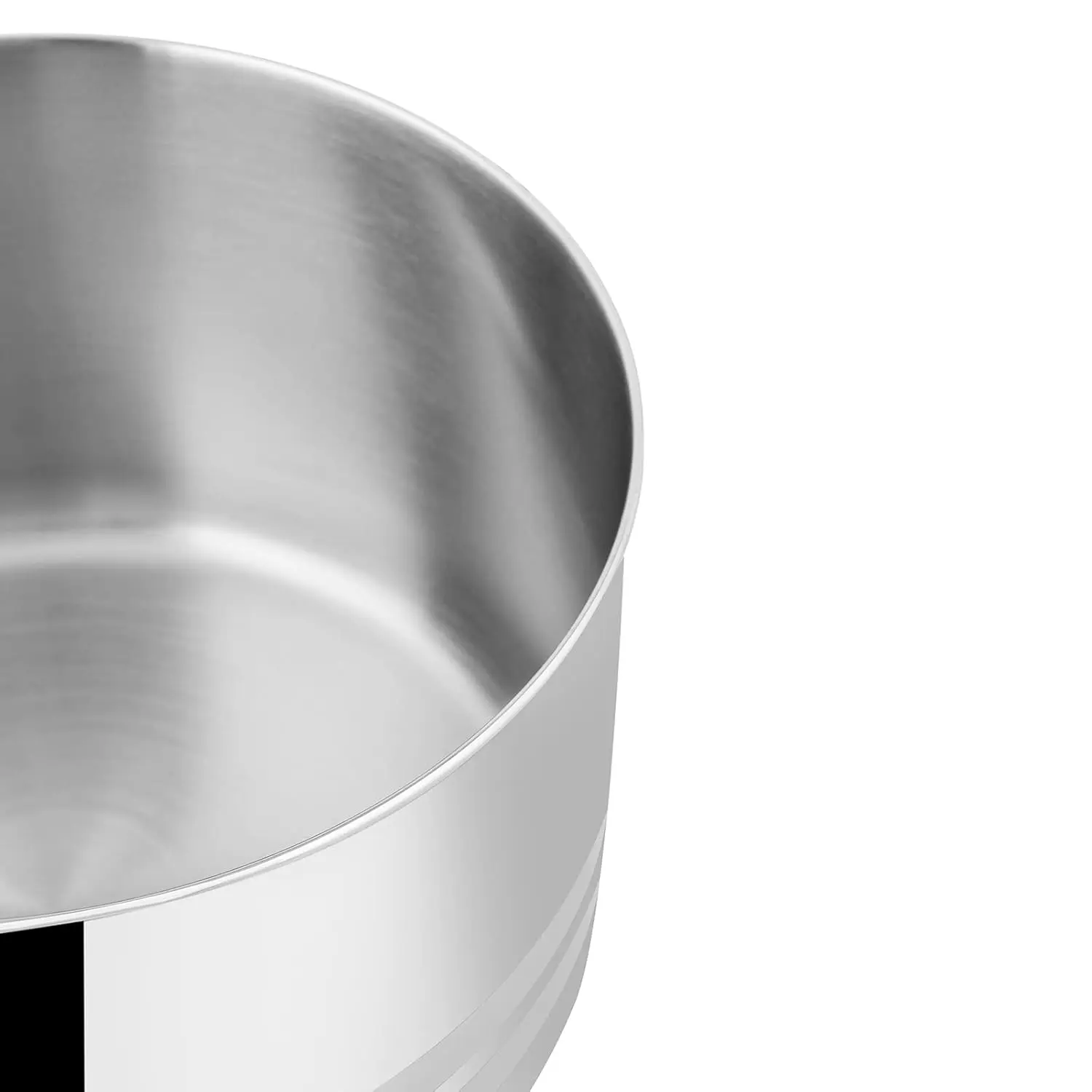 The Prestige Infinity stainless steel 18 cm saucepan with a 2.5 liter capacity features a tempered glass lid with steam vent and a non-slip, heat-resistant handle, compatible with all cooktops.