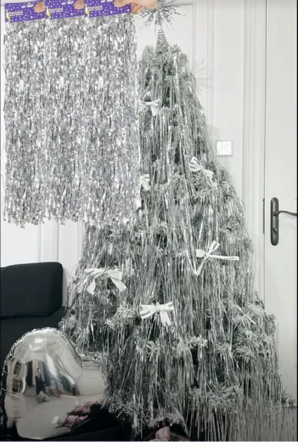 silver foil fringe xmas 1