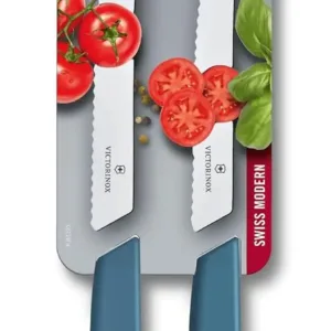 This two-piece Victorinox bread knife set features extra sharp, durable stainless steel blades with a serrated edge, perfect for effortlessly slicing through fruits, vegetables, and bread.