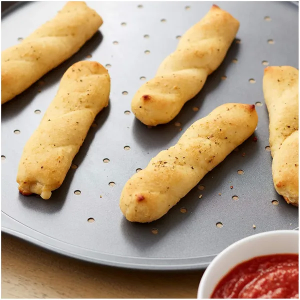 wilton pizza crisper 6