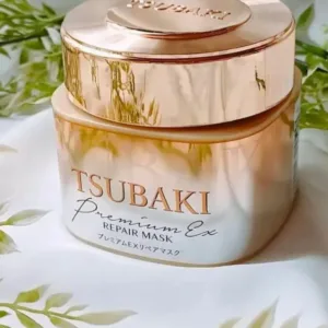 This is a 180g pack of Tsubaki Premium Repair Hair Mask, a conditioner from Shiseido designed to repair and nourish hair.